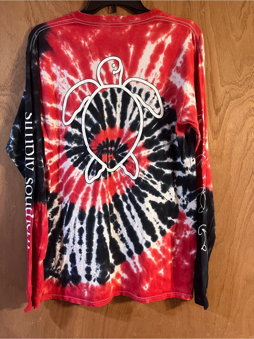 Simply Southern Women’s Red & Navy Tie-Dye Sea Turtle Long Sleeve Tee